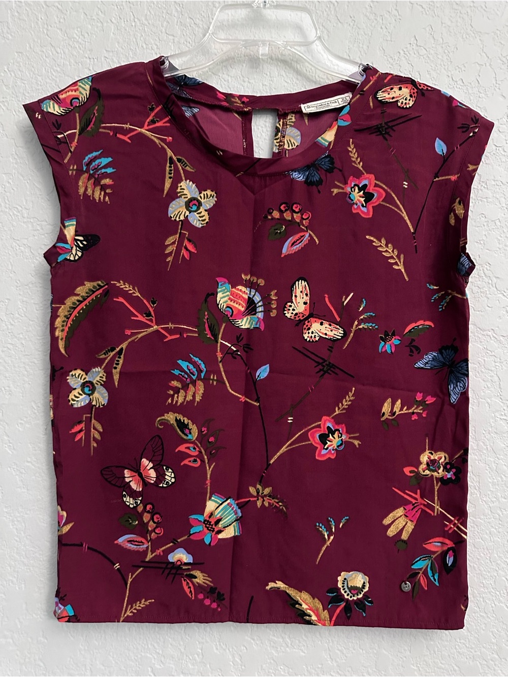 Abercrombie & Fitch Floral Butterfly Cap Sleeve Burgundy Blouse Womens XS